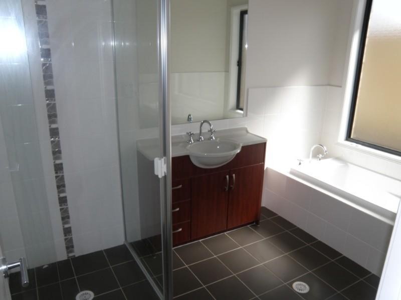 Claremont Meadows NSW 2747