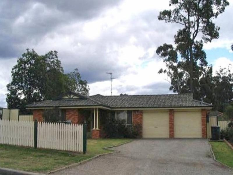 1 Barrett Place, Cranebrook NSW 2749
