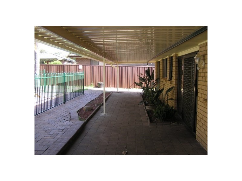 2 Rivendell Crescent, Werrington Downs NSW 2747