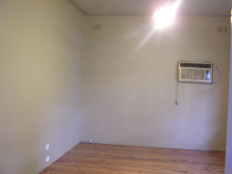 9 Lincoln Drive, Cambridge Park NSW 2747