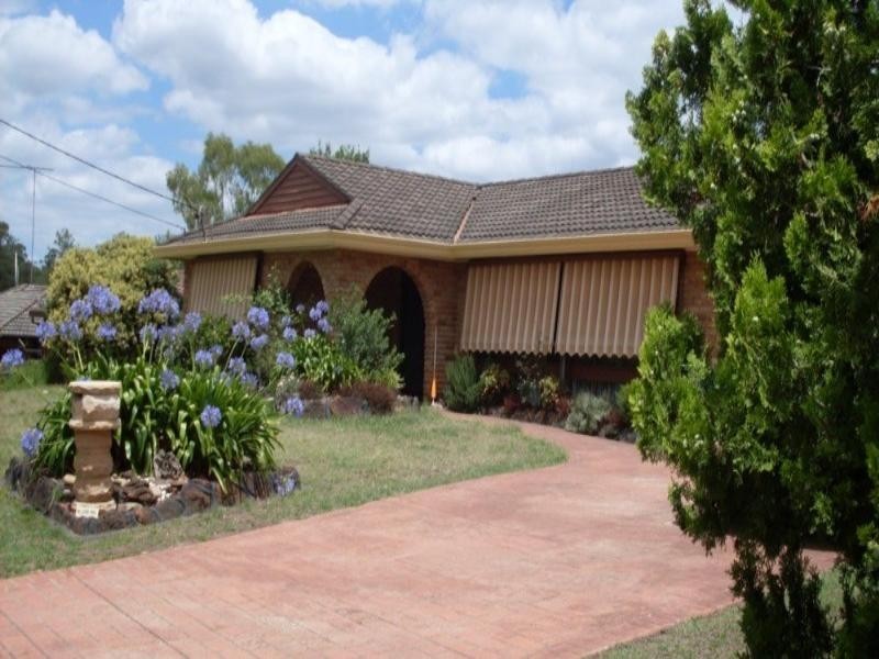 9 Gorton Close, Penrith NSW 2750