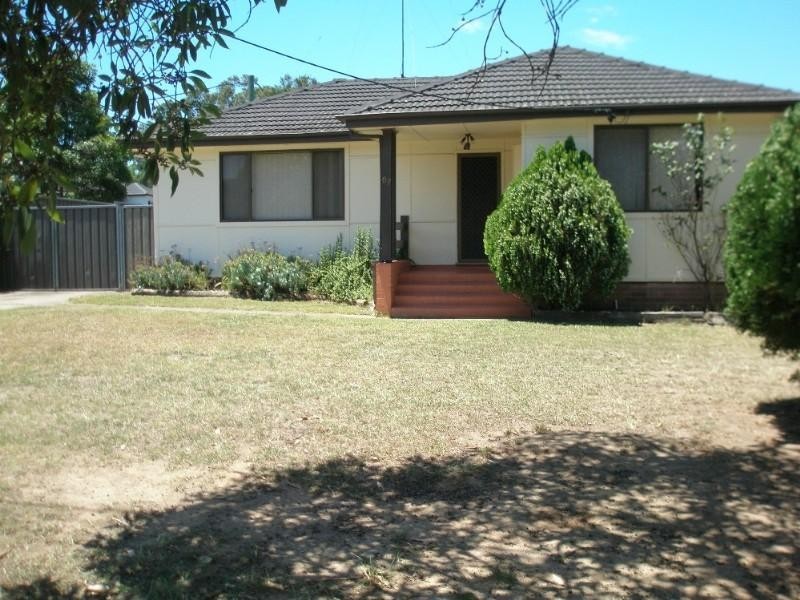 67 Penrose Crescent, South Penrith NSW 2750