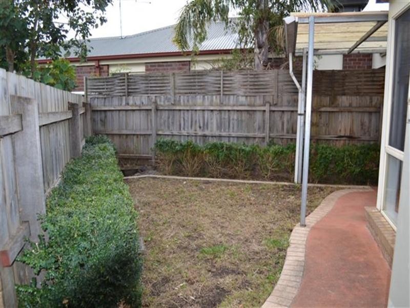 1/13 Koitaki Court, Heidelberg West VIC 3081