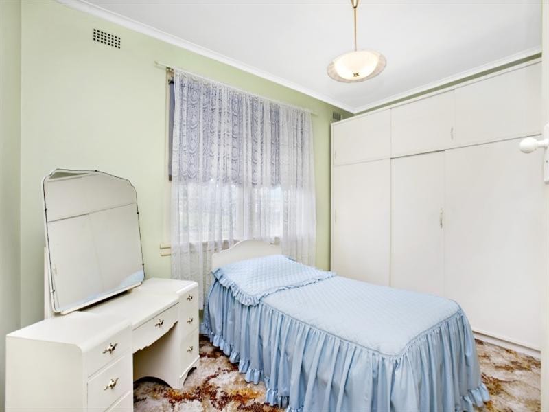 15 James Street, Heidelberg Heights VIC 3081