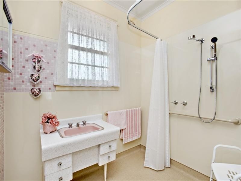 15 James Street, Heidelberg Heights VIC 3081