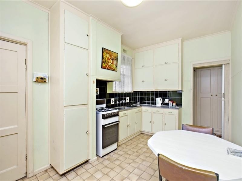 15 James Street, Heidelberg Heights VIC 3081