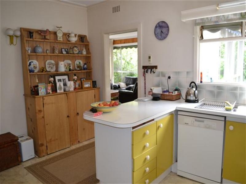 53 Grove Road, Rosanna VIC 3084