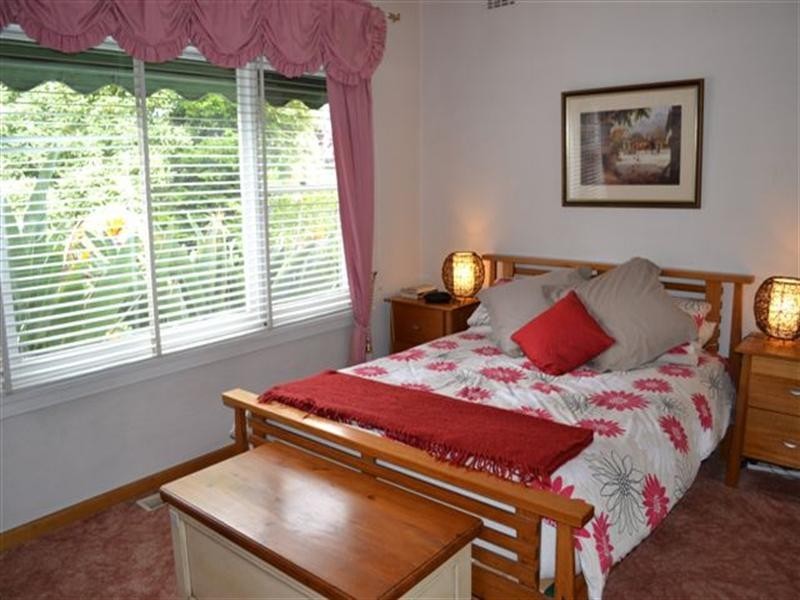 53 Grove Road, Rosanna VIC 3084