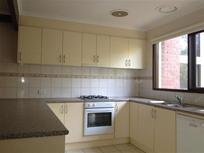 17 Kylie Place, Montmorency VIC 3094