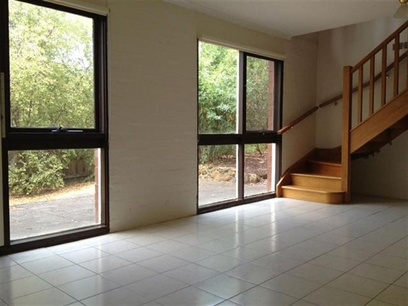 17 Kylie Place, Montmorency VIC 3094