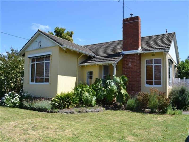 6 Wilkinson Crescent, Bellfield VIC 3081