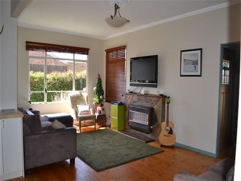 6 Wilkinson Crescent, Bellfield VIC 3081