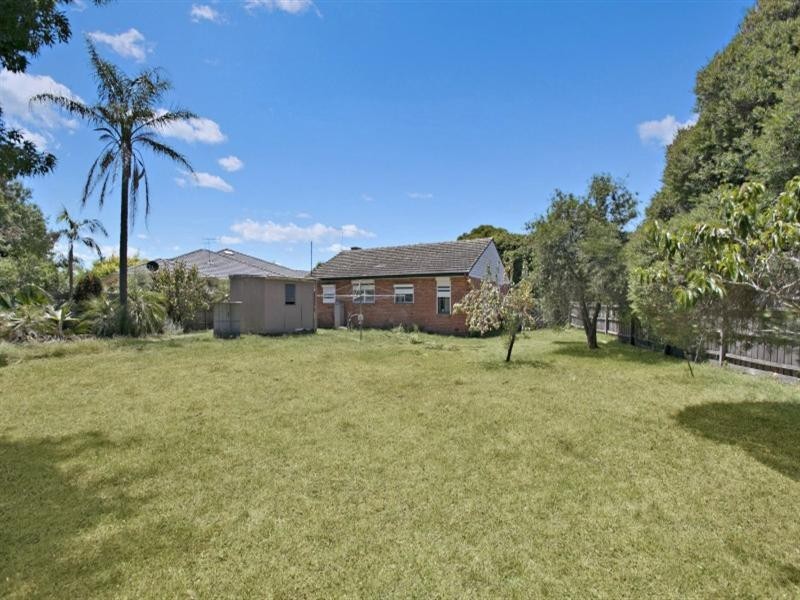 17 South Crescent, Heidelberg West VIC 3081
