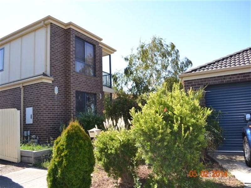 1 Bushmans Way, South Morang VIC 3752