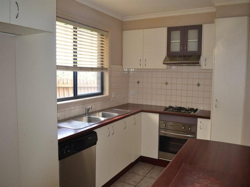 1 Bushmans Way, South Morang VIC 3752