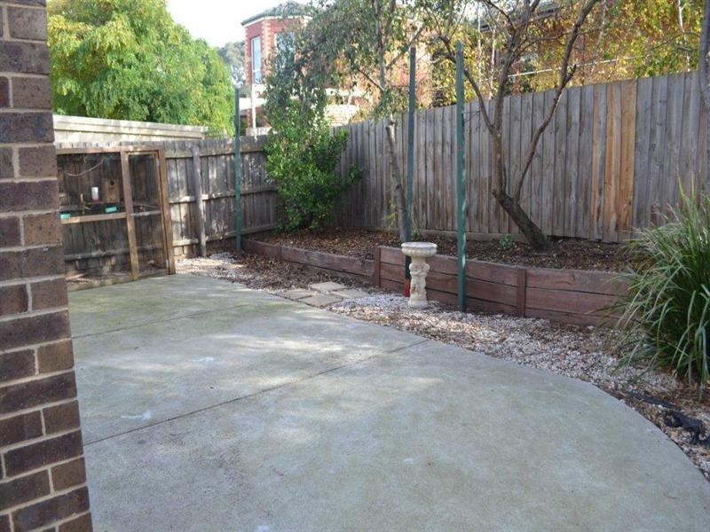 1 Bushmans Way, South Morang VIC 3752