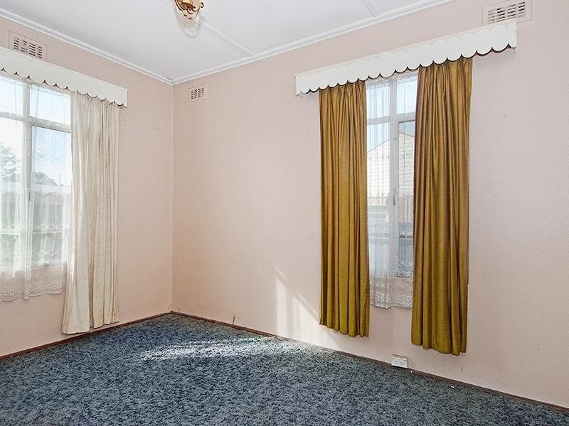 10 Blackwood Parade, Heidelberg West VIC 3081