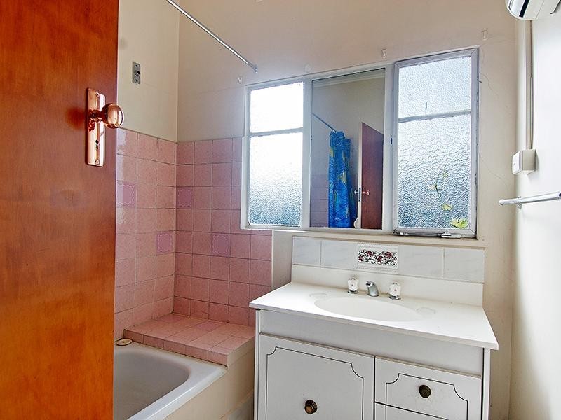 10 Blackwood Parade, Heidelberg West VIC 3081