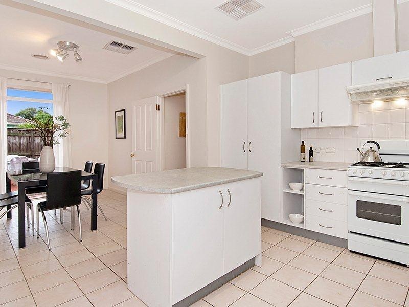 57 McEwan Road, Heidelberg Heights VIC 3081