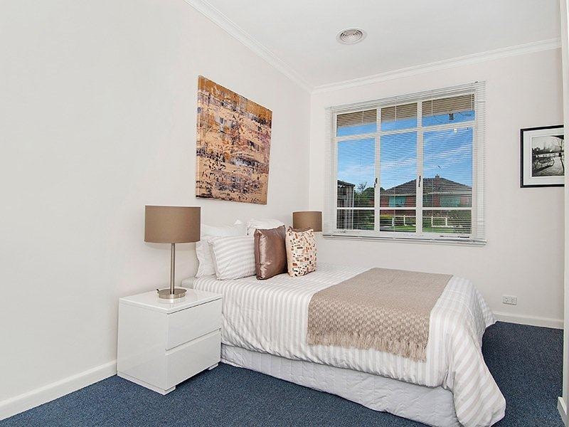 57 McEwan Road, Heidelberg Heights VIC 3081