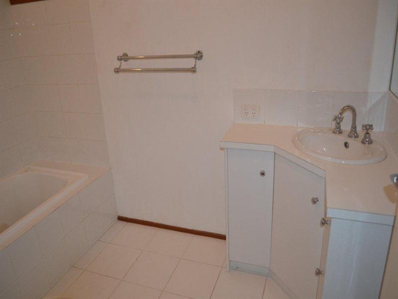 23 Glenmore Street, Macleod VIC 3085