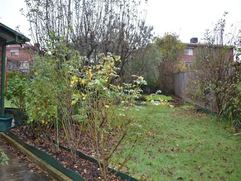 23 Glenmore Street, Macleod VIC 3085