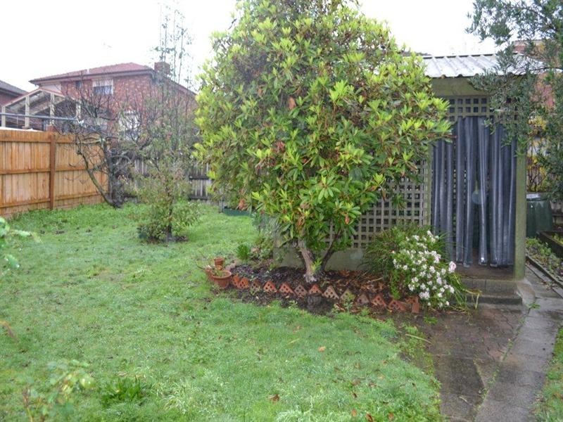 23 Glenmore Street, Macleod VIC 3085