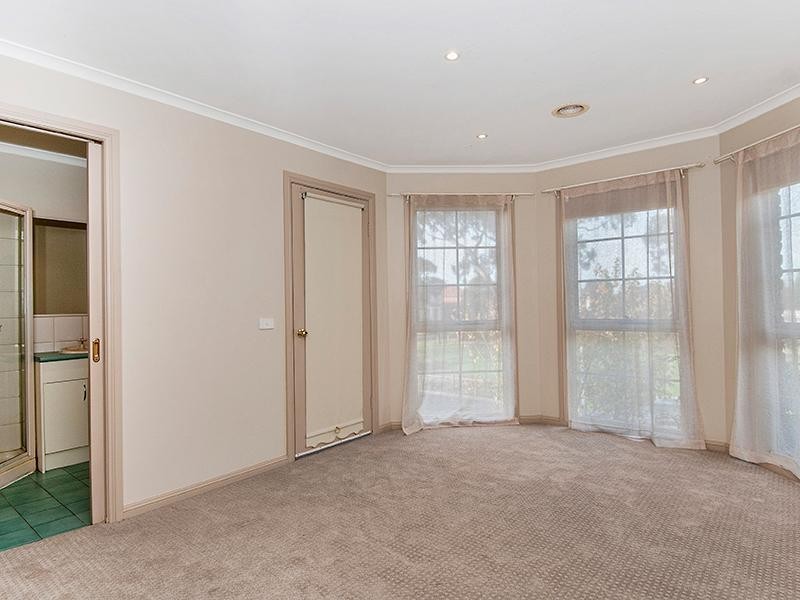 35 Island Place, Mill Park VIC 3082