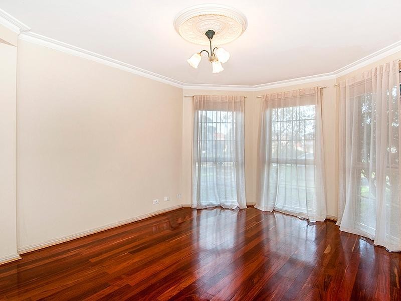 35 Island Place, Mill Park VIC 3082