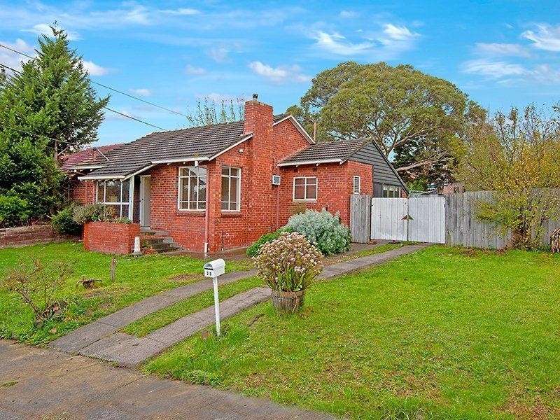 38 Lawson Parade, Heidelberg Heights VIC 3081