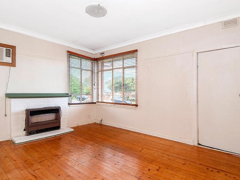 38 Lawson Parade, Heidelberg Heights VIC 3081