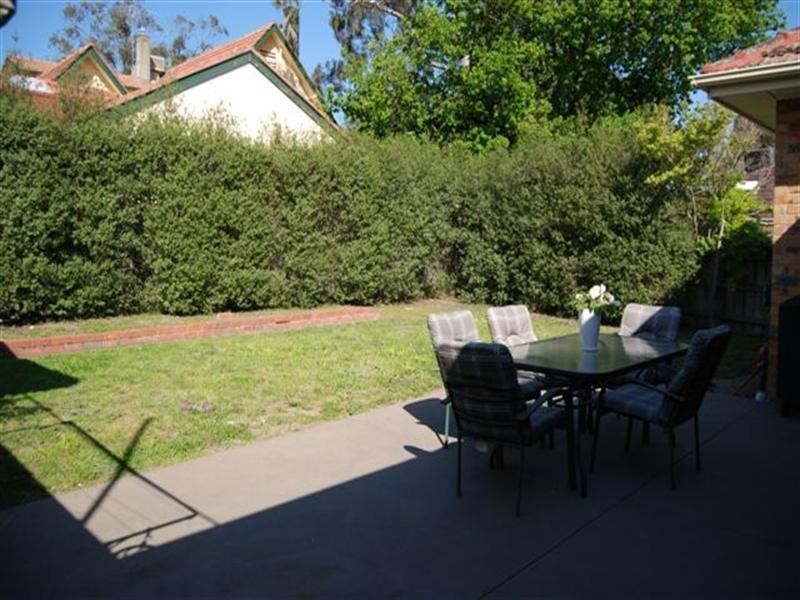 24 Hodgson Street, Heidelberg VIC 3084