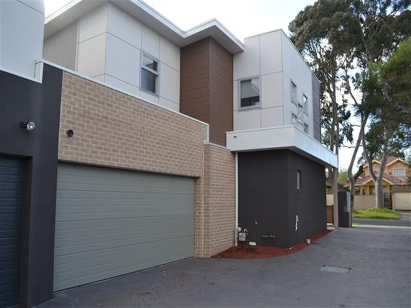 1/287 Liberty Parade, Heidelberg West VIC 3081