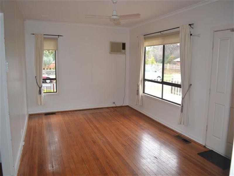 82 Outhwaite, Heidelberg Heights VIC 3081