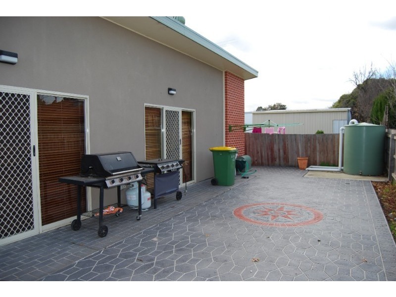 2/79 Lloyd Street, Heidelberg Heights VIC 3081