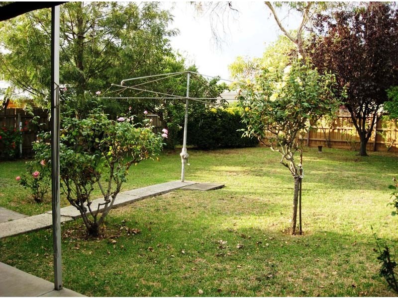 4 Redwood Street, Heidelberg West VIC 3081