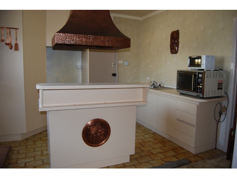 207 Oriel Road, Heidelberg West VIC 3081