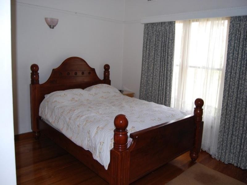12 Cleve Grove, Heidelberg VIC 3084
