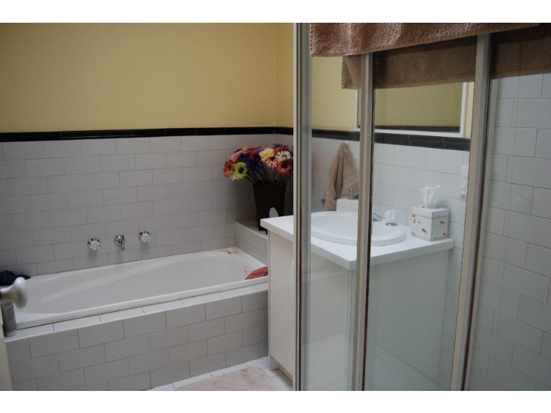 2/12 Shelley Street, Heidelberg Heights VIC 3081