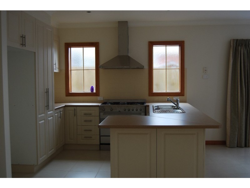 6 Ayton Street, Ivanhoe VIC 3079