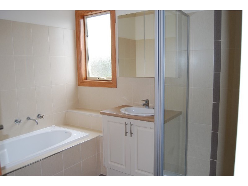 6 Ayton Street, Ivanhoe VIC 3079