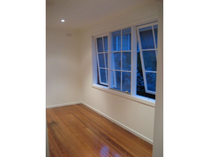 2/64 Darebin Street, Heidelberg VIC 3084