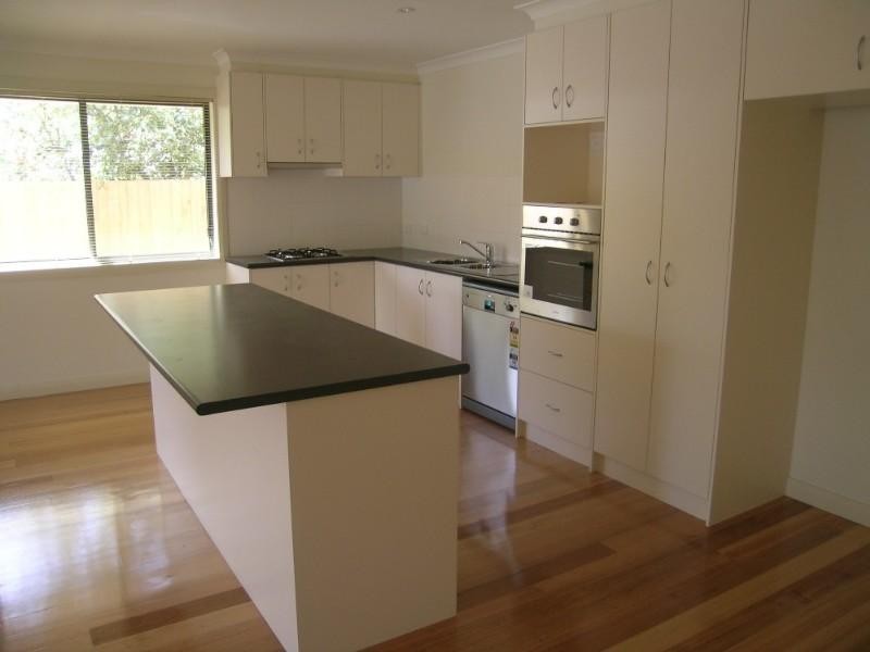 4/6-8 Ceram Court, Heidelberg West VIC 3081