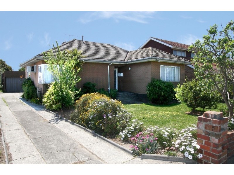 18 May Street, Macleod VIC 3085