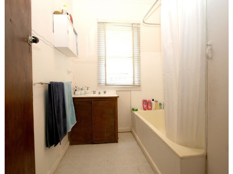 18 May Street, Macleod VIC 3085