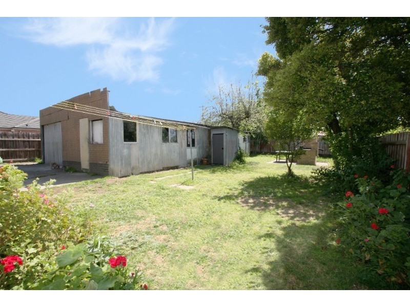 18 May Street, Macleod VIC 3085