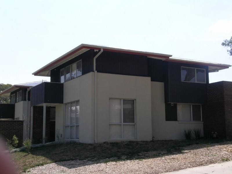 166 Ernest Jones Drive, Macleod VIC 3085