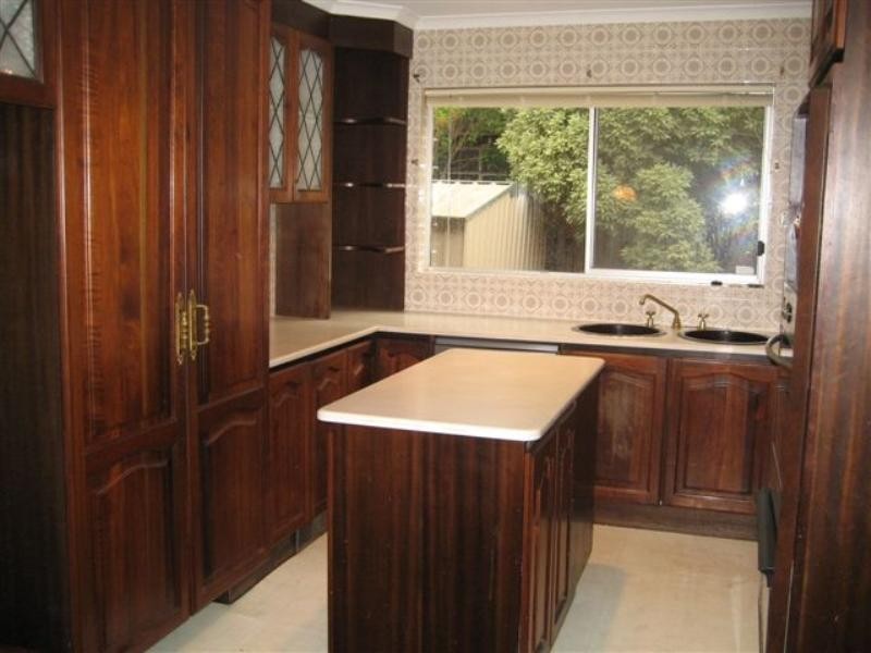 9 Bamfield Road, Heidelberg Heights VIC 3081