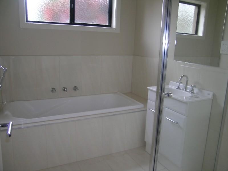 4/13-15 Mcewan Road, Heidelberg Heights VIC 3081