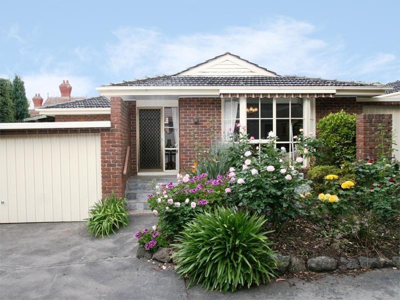 2/3 Windsor Crescent, Surrey Hills VIC 3127